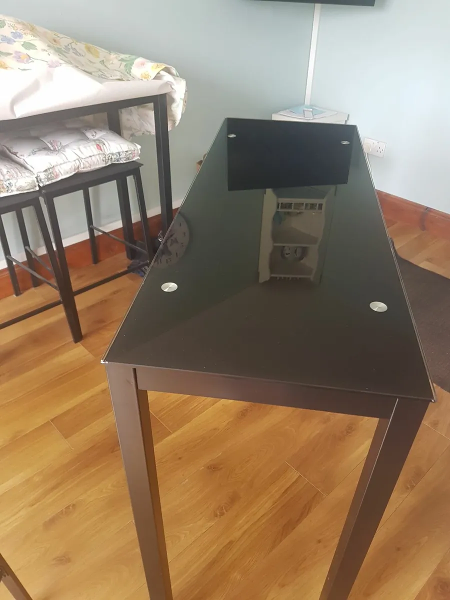 Kitchen table - Image 2