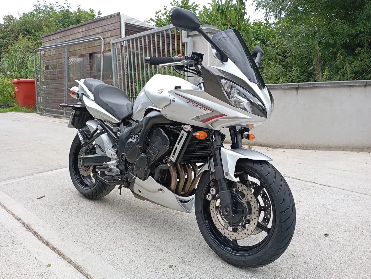YAMAHA FZ6 2009 - Image 1