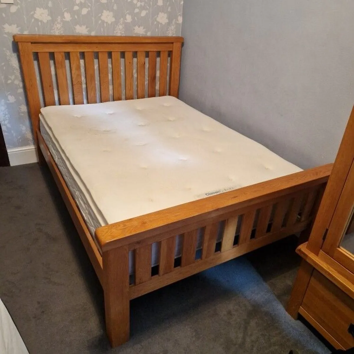 Bedroom furniture - Image 1
