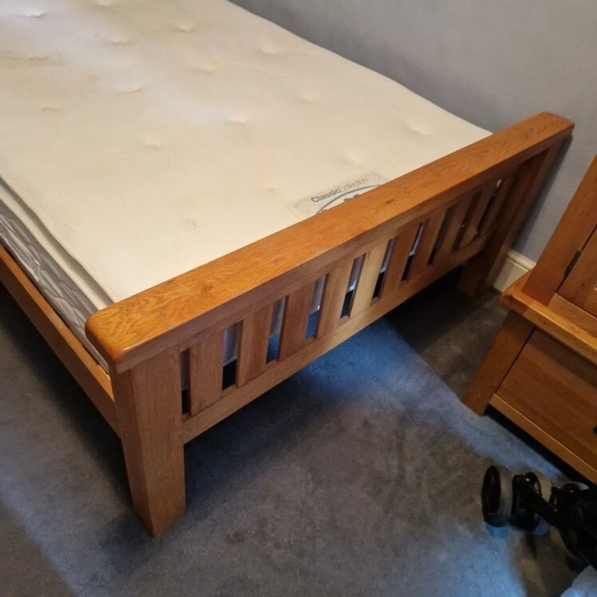 Bedroom furniture - Image 2