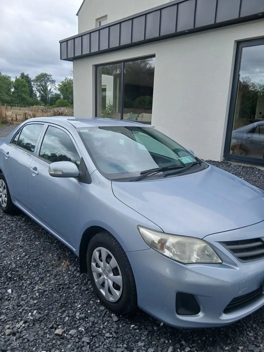 Toyota Corolla 2011 - Image 1