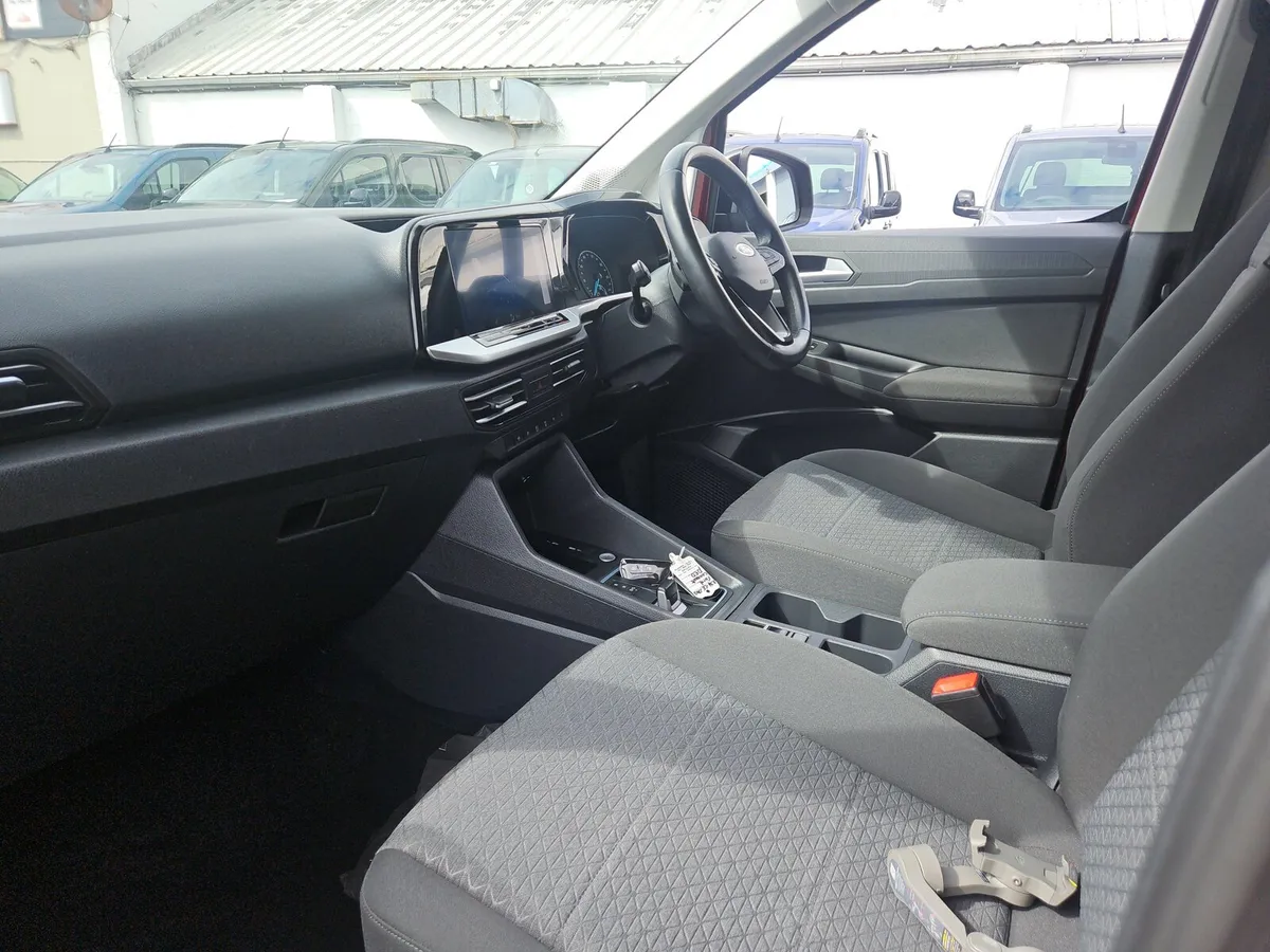 Ford Tourneo Connect Wheelchair Access Taxi Spec - Image 3