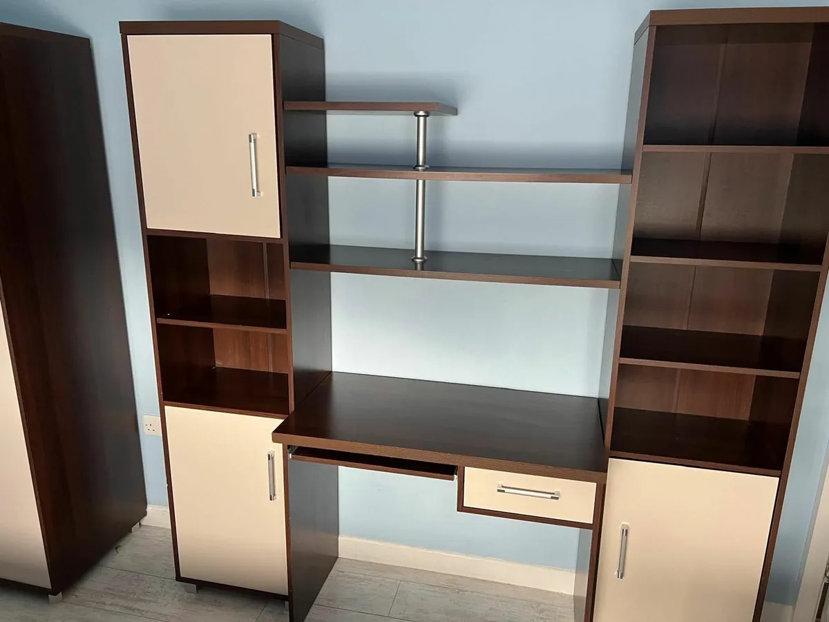 Wall unit - Image 3