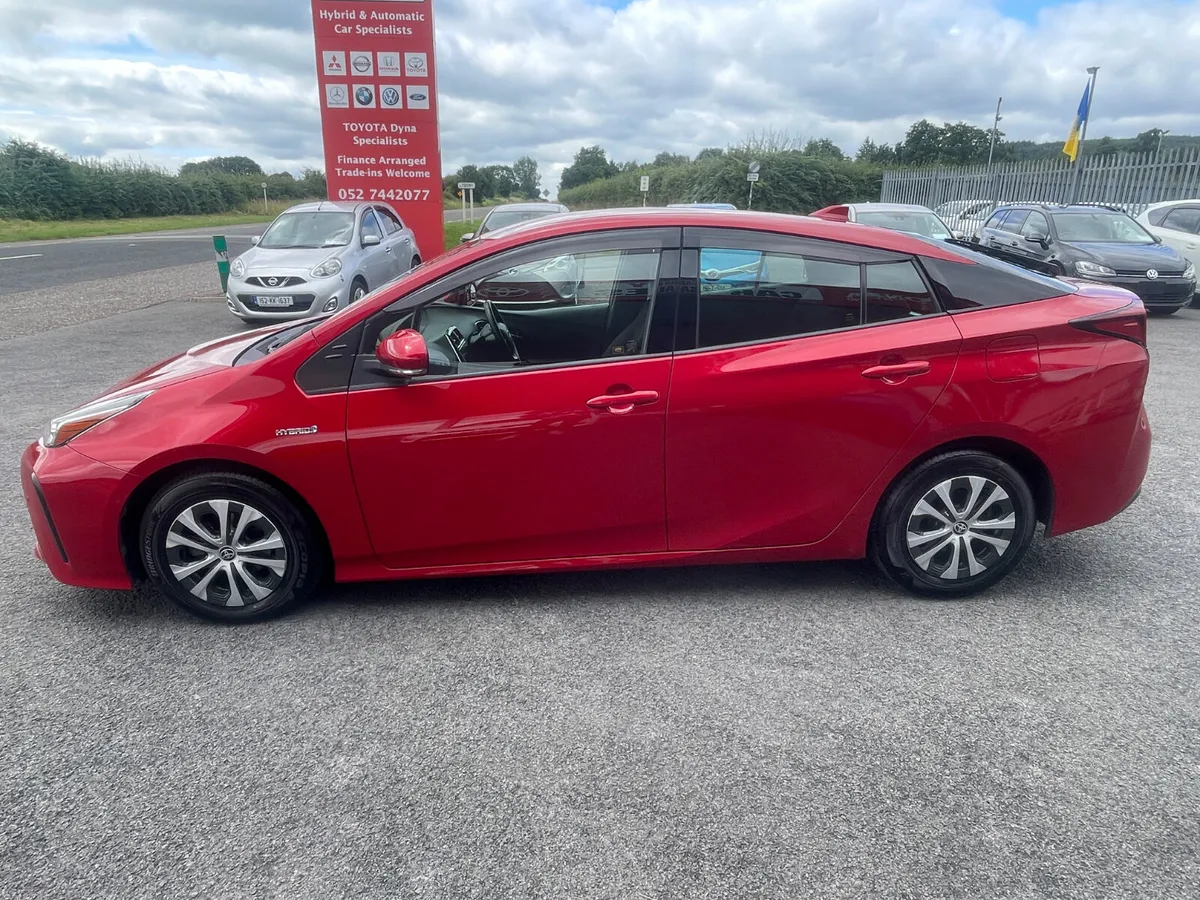 2019-1 Toyota Prius - Image 4