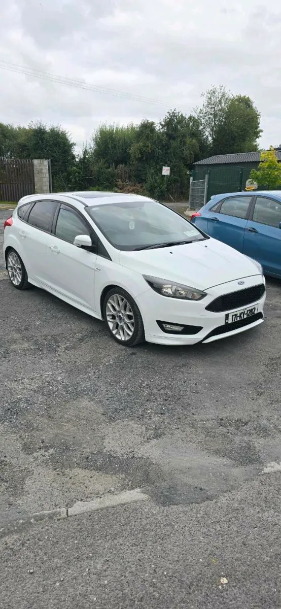 Ford focus ST-Line 2017 LOW MILEAGE - Image 1