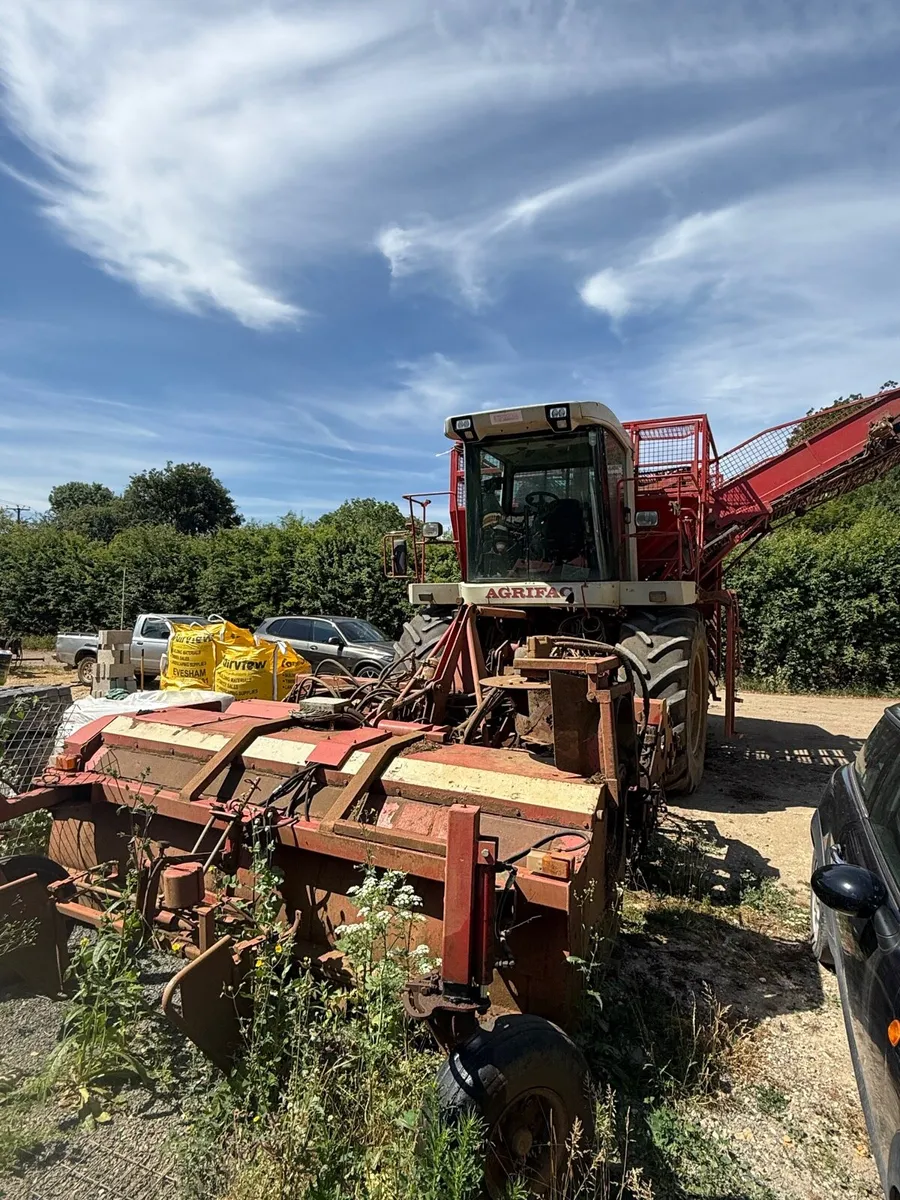 Beet Harvester 2004 Agrifac WKM 9000 - Image 1