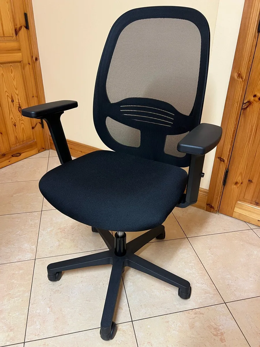 Office Chair - Image 1