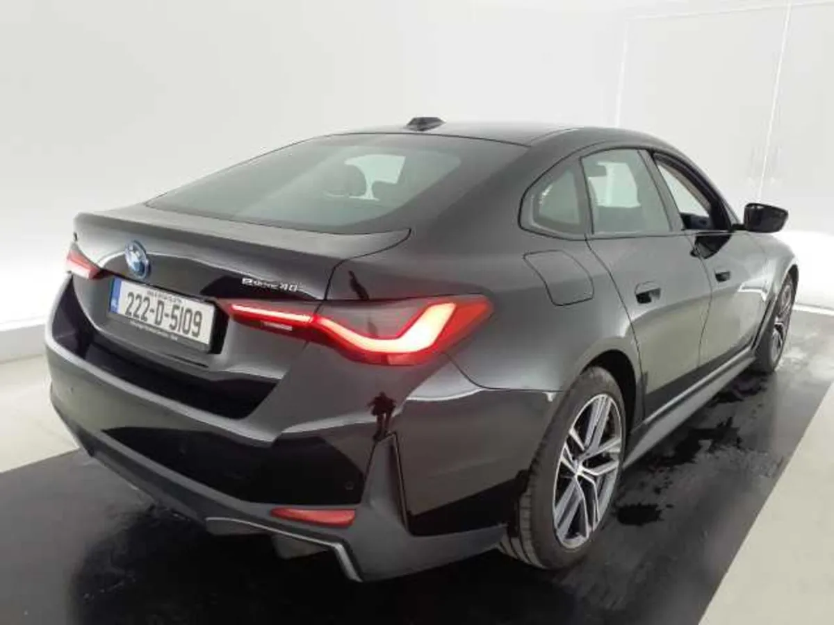 BMW i4 2022 For Auction - Image 2