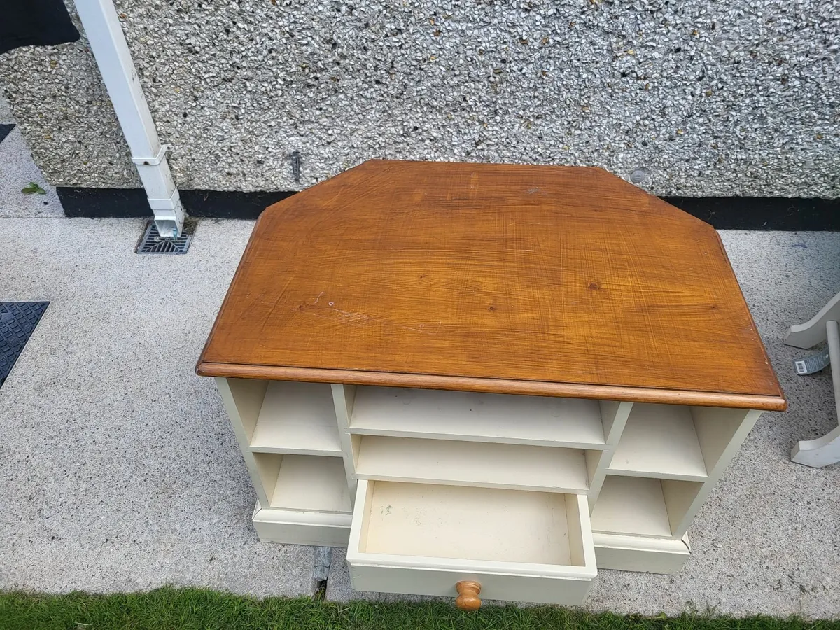 tv stand - Image 1
