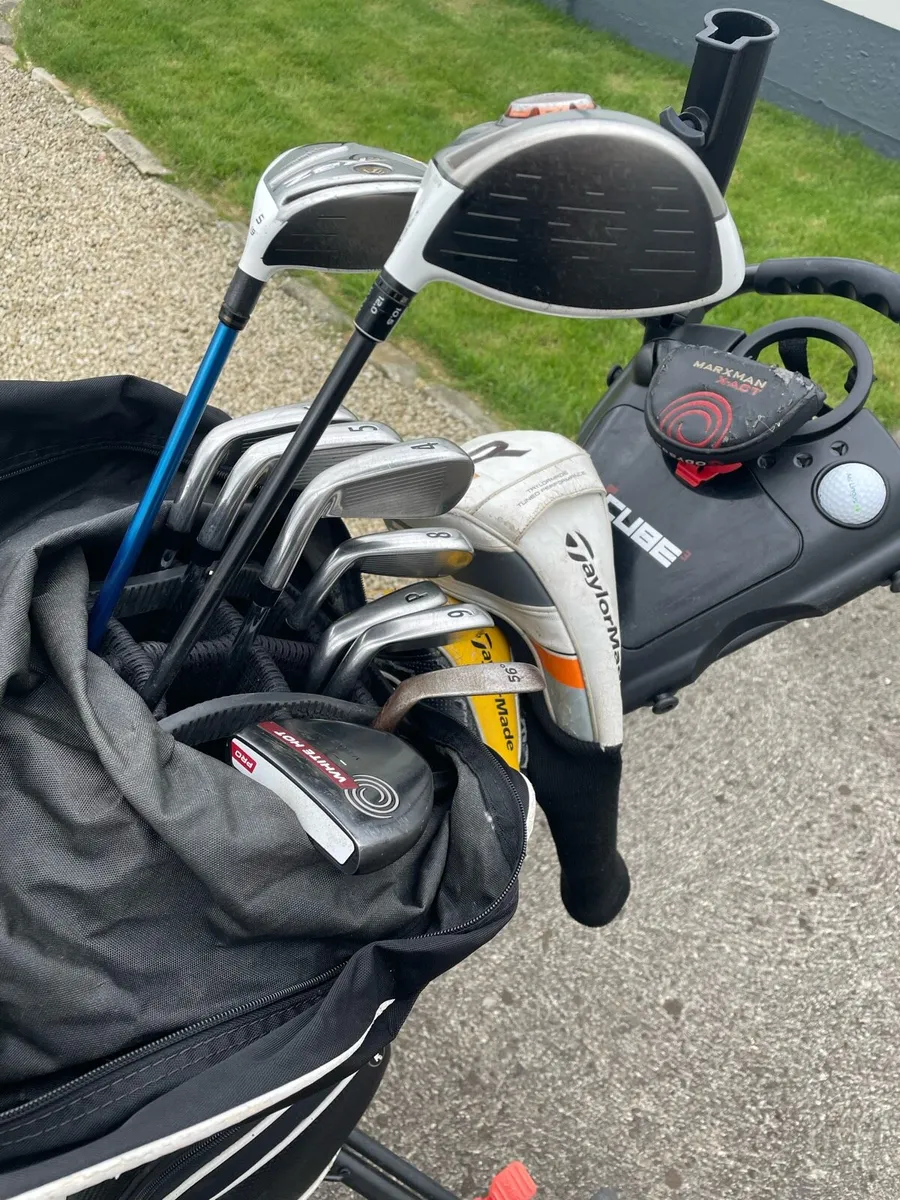 Golf Clubs with bag & Trolley - Image 1