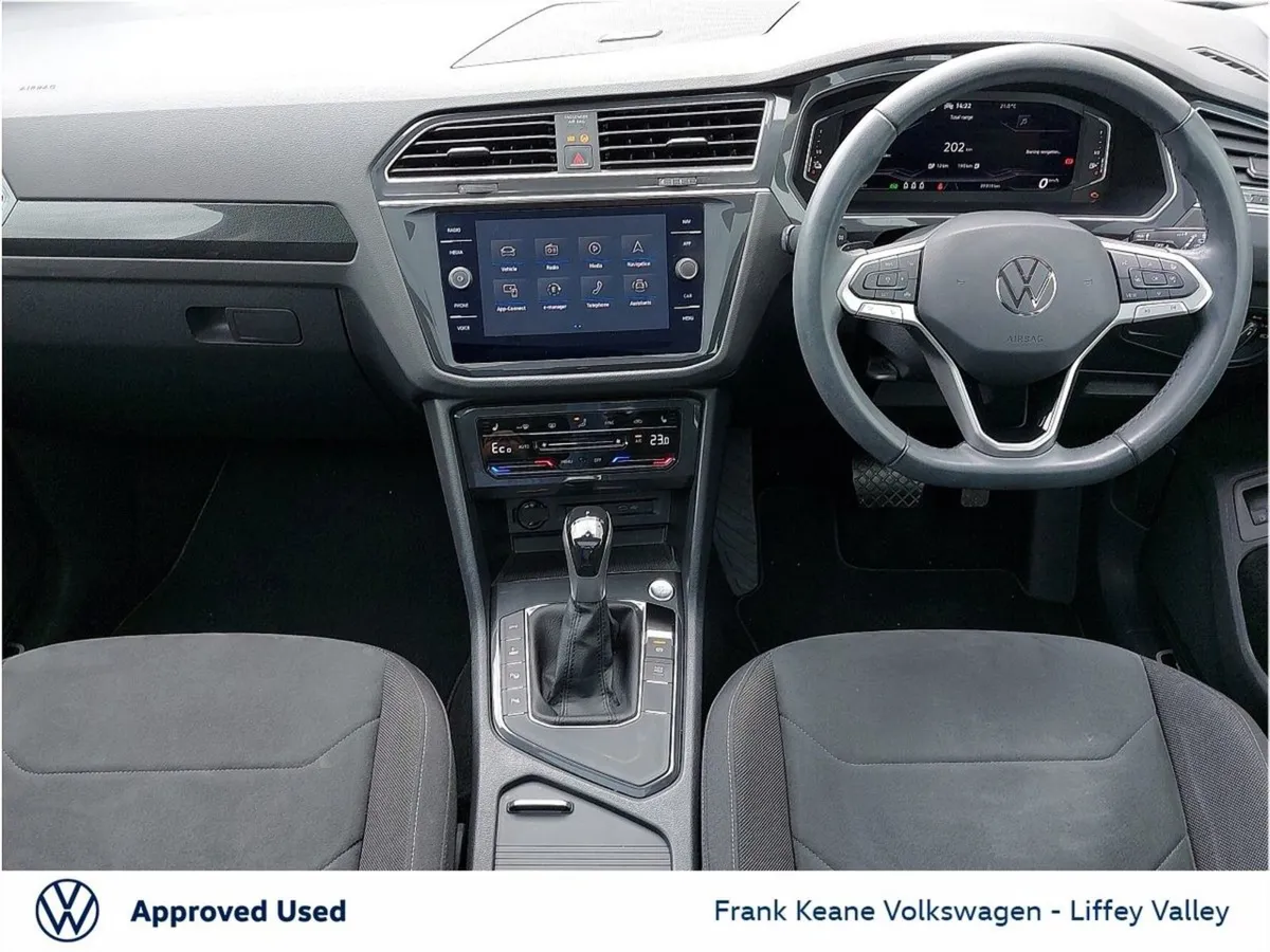 Volkswagen Tiguan Elegance Auto 1.4tsi Phev 245BH - Image 2