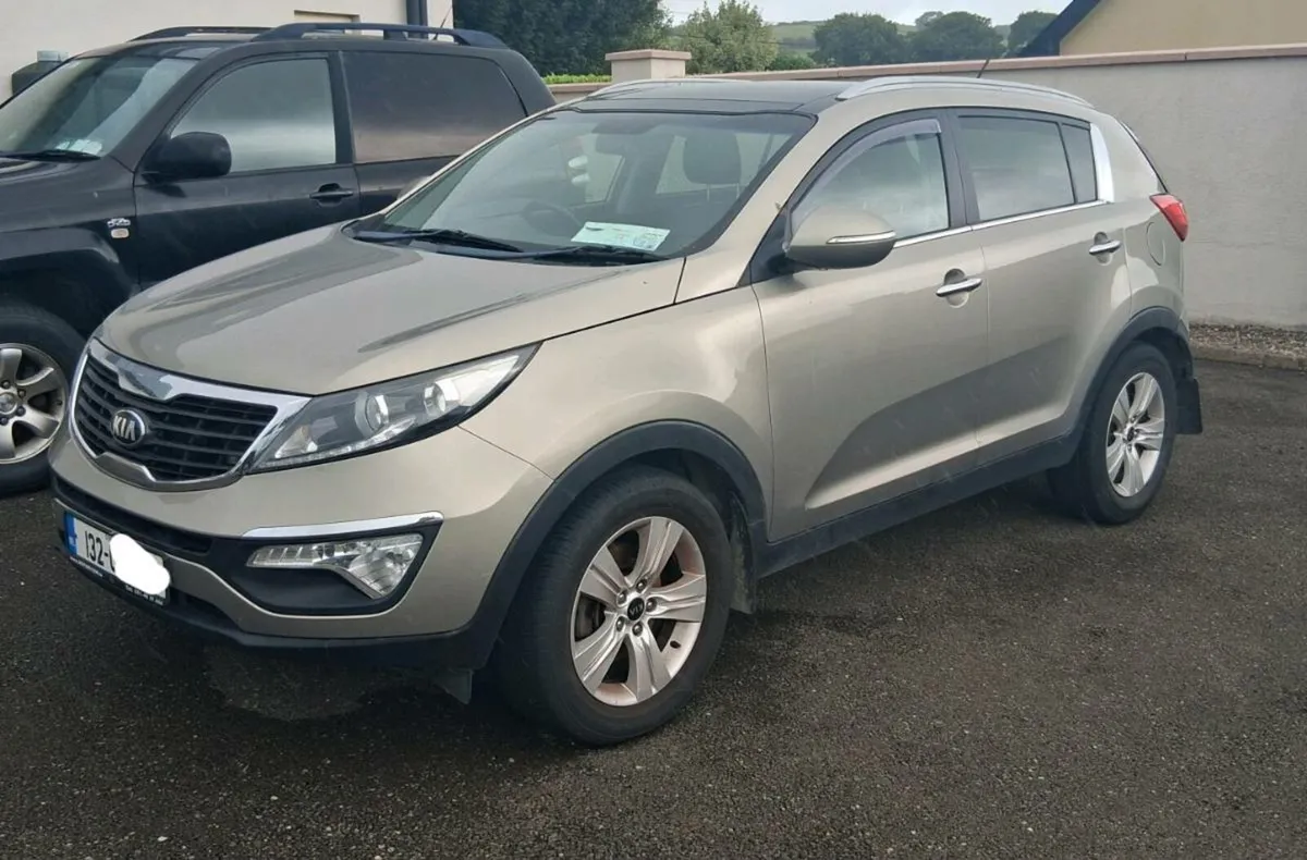 KIA SPORTAGE, WITH PARTS DRIVE HOME - Image 3
