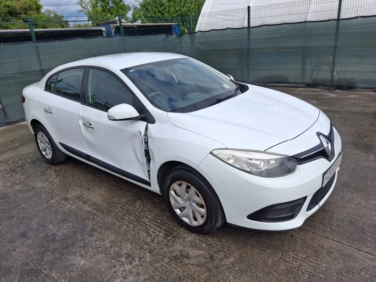 2013 Renault Fluence    Automatic - Image 3