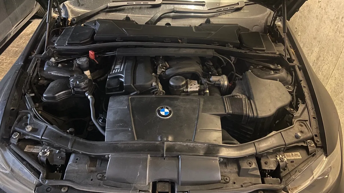 BMW 318 i - 2007 - Image 4
