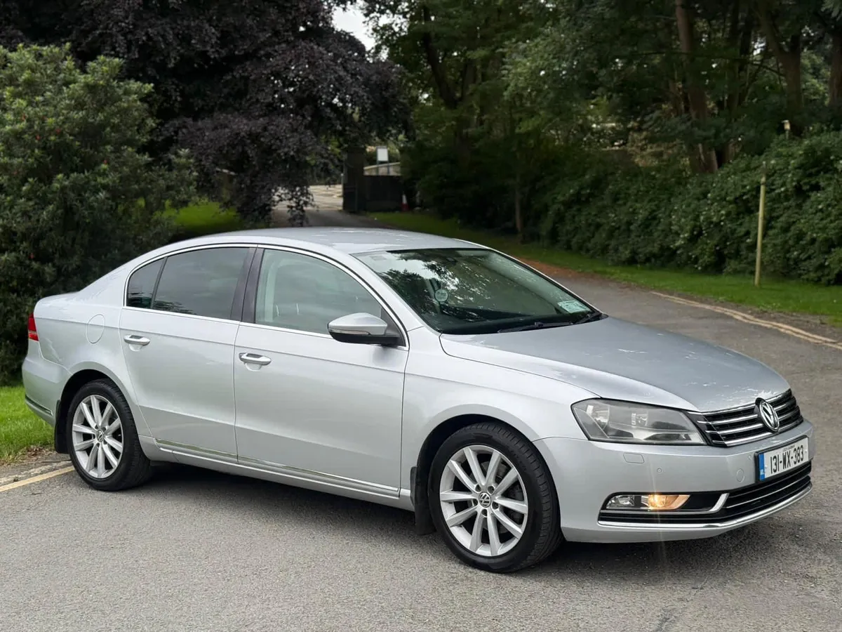 Volkswagen Passat 2013 - Image 2