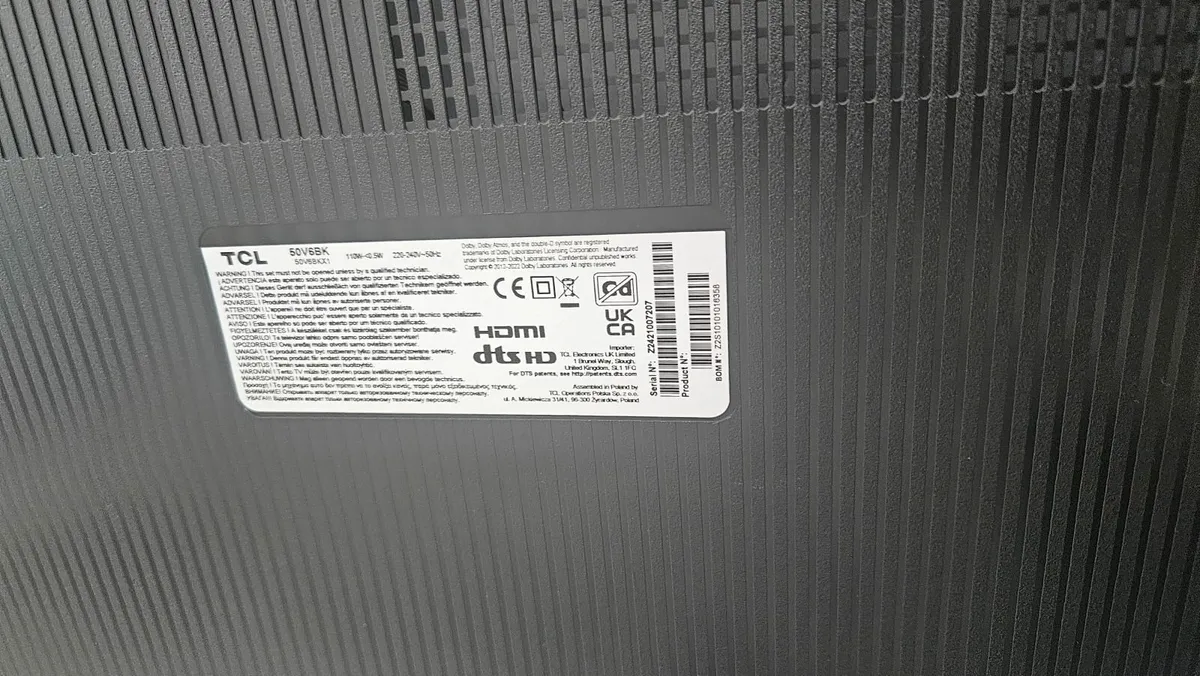 TLC smart 4k, 50'inch led TV,  with extras - Image 2