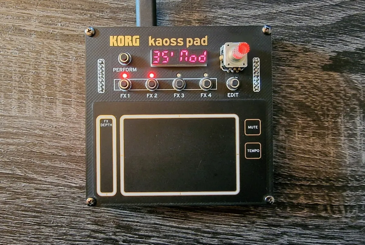 Korg Nu:Tekt NTS‑3 – Near Mint – USB + Stereo Cbls - Image 1