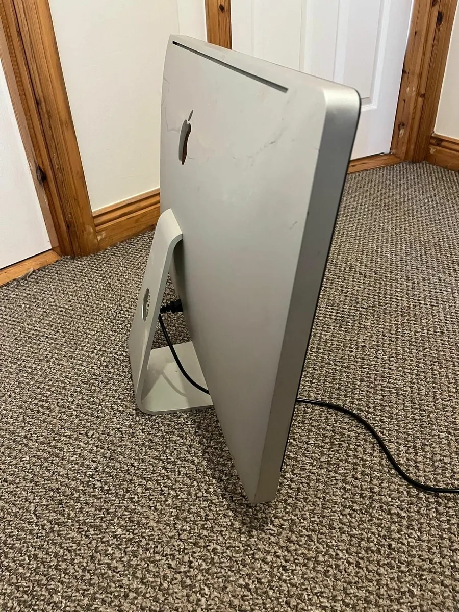2x Apple iMacs. For Parts or Repair - Image 2