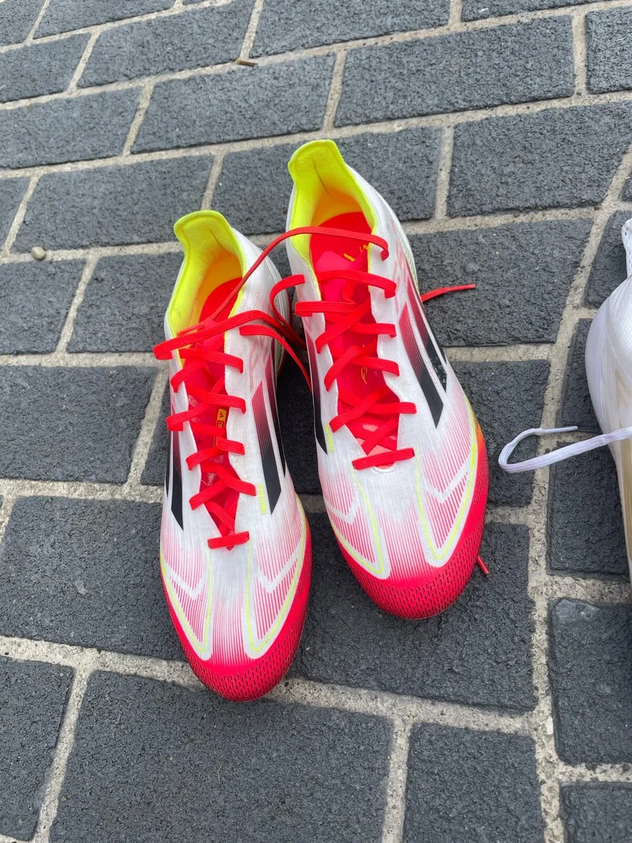 Elite and pro Adidas F50 Football boots. - Image 3