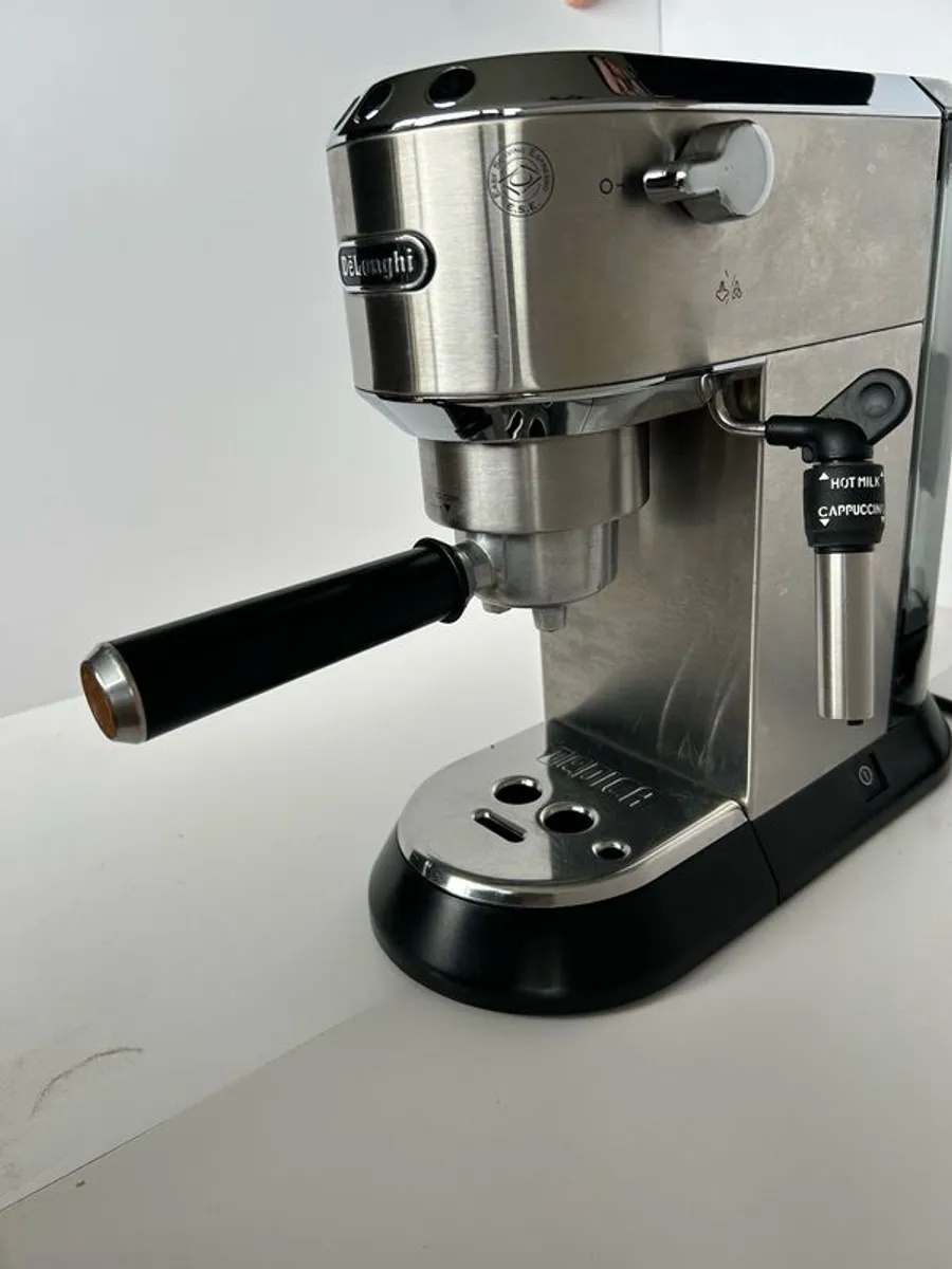 Delonghi Dedica Coffee Machine - Image 3
