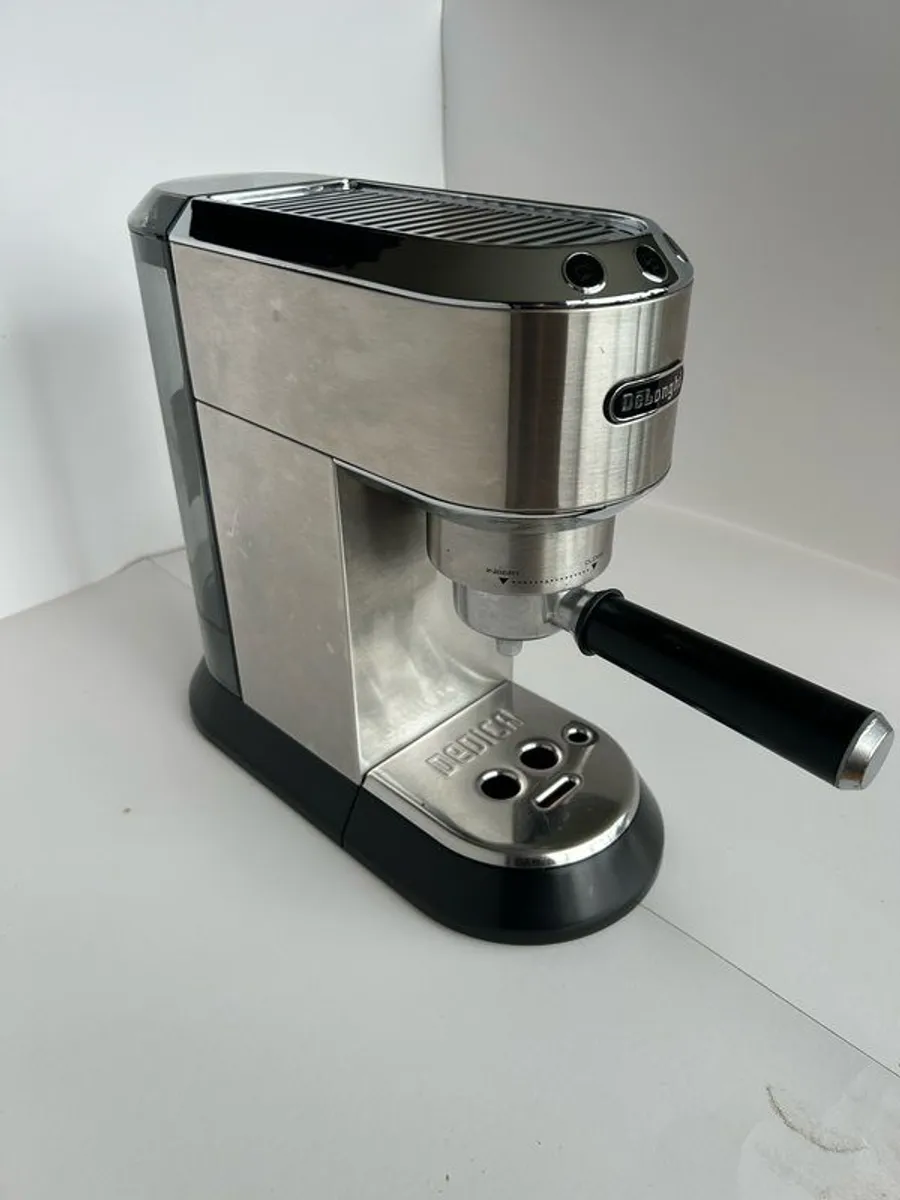 Delonghi Dedica Coffee Machine - Image 4