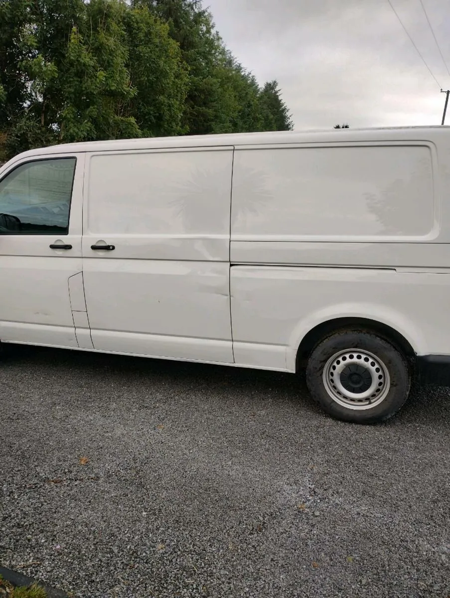VW Transporter - Image 2