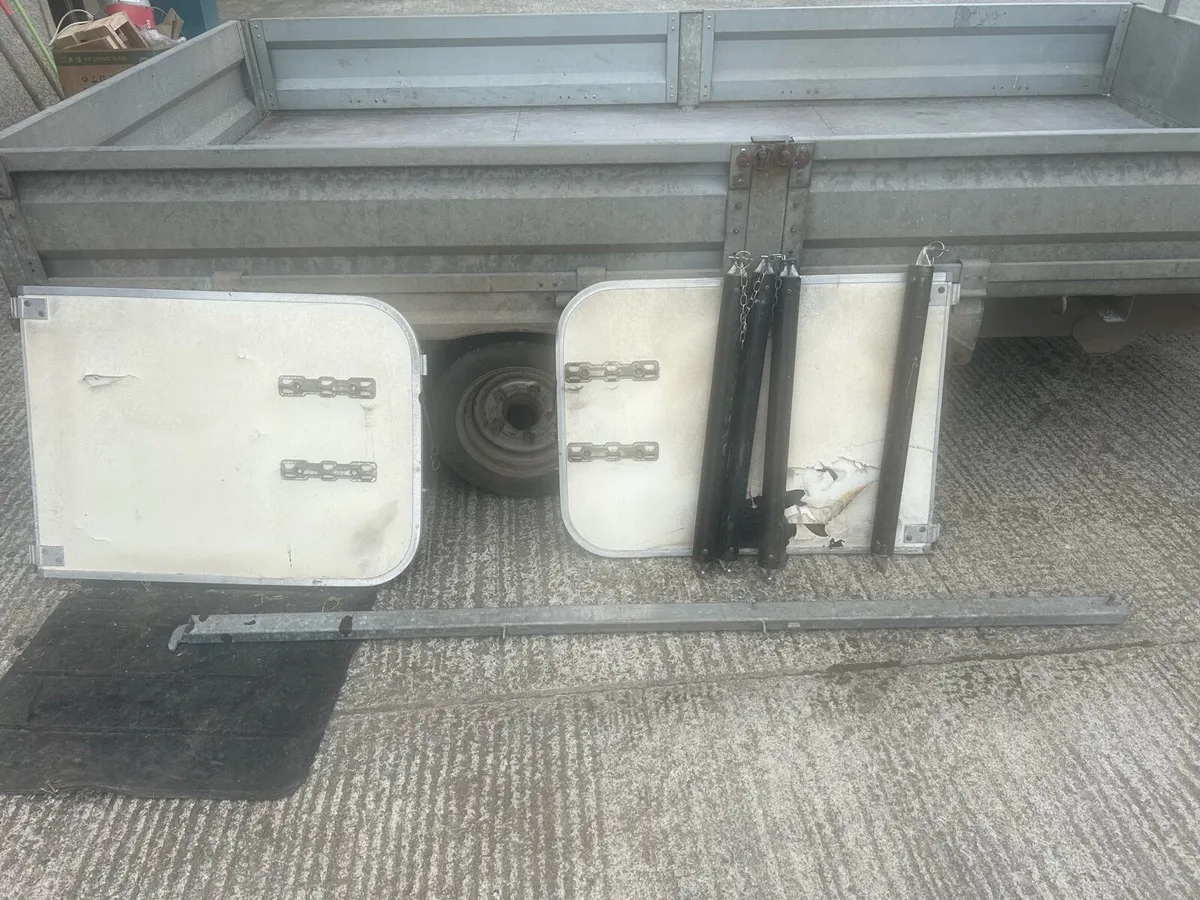 506 Ifor Williams HorseBox Partition - Image 1