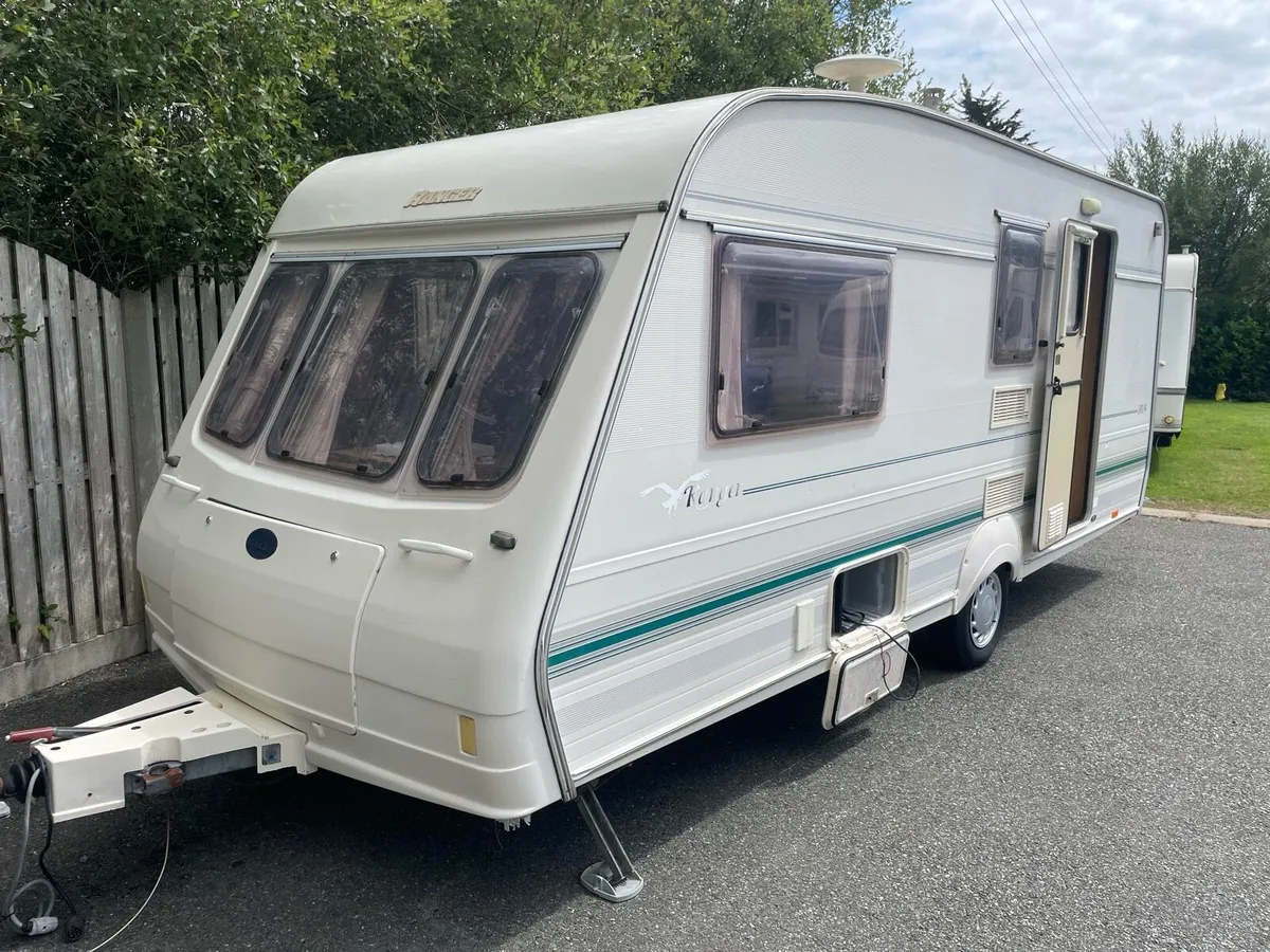 4 birth caravan - Image 1