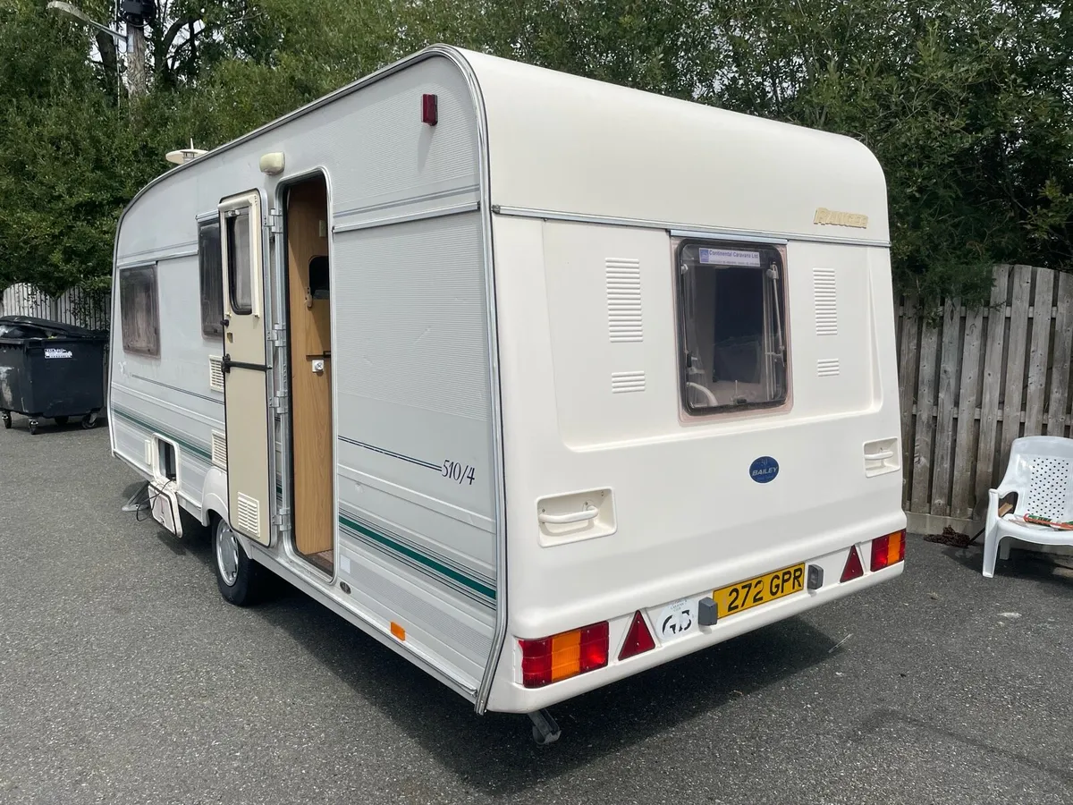 4 birth caravan - Image 2