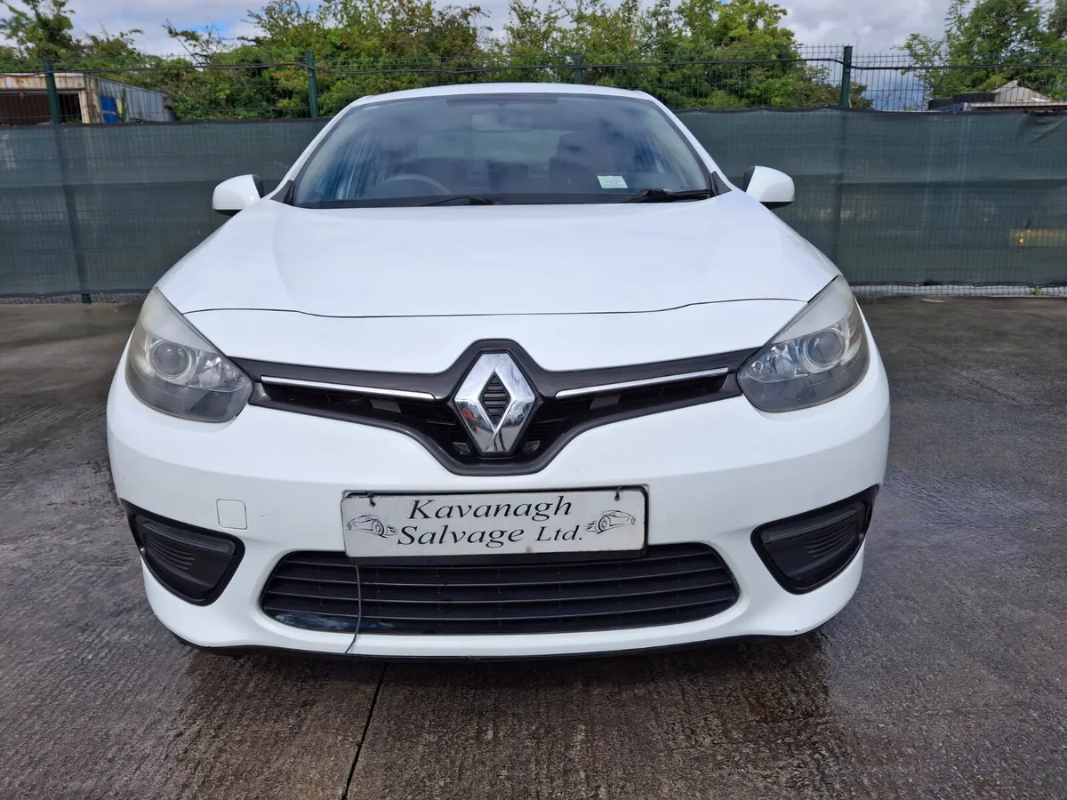 2013 Renault Fluence    Automatic - Image 2