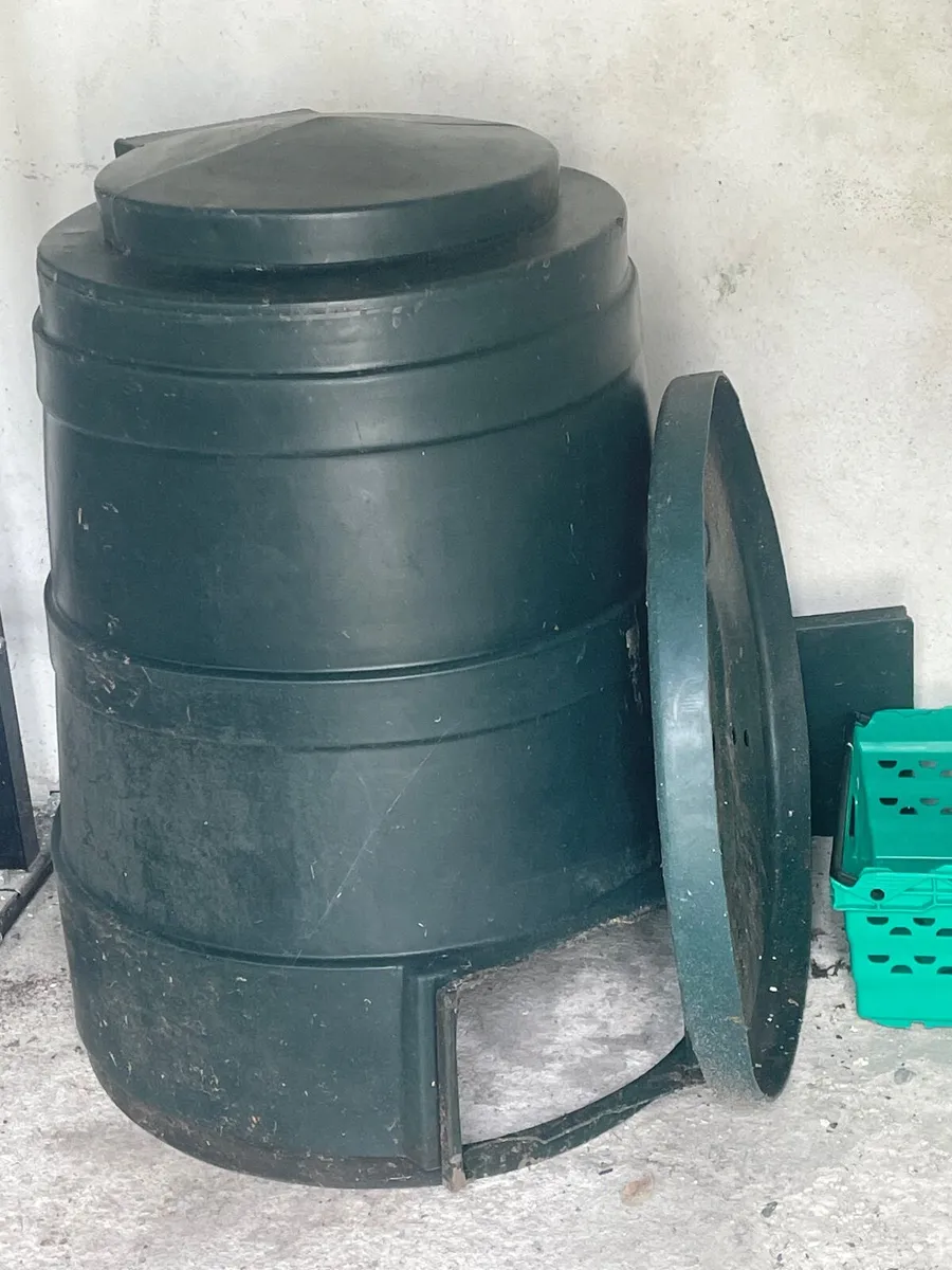 Compost Bin - - Image 1