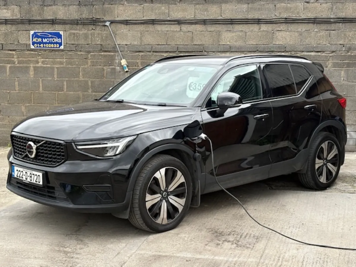 Volvo XC40 2022 - Image 3