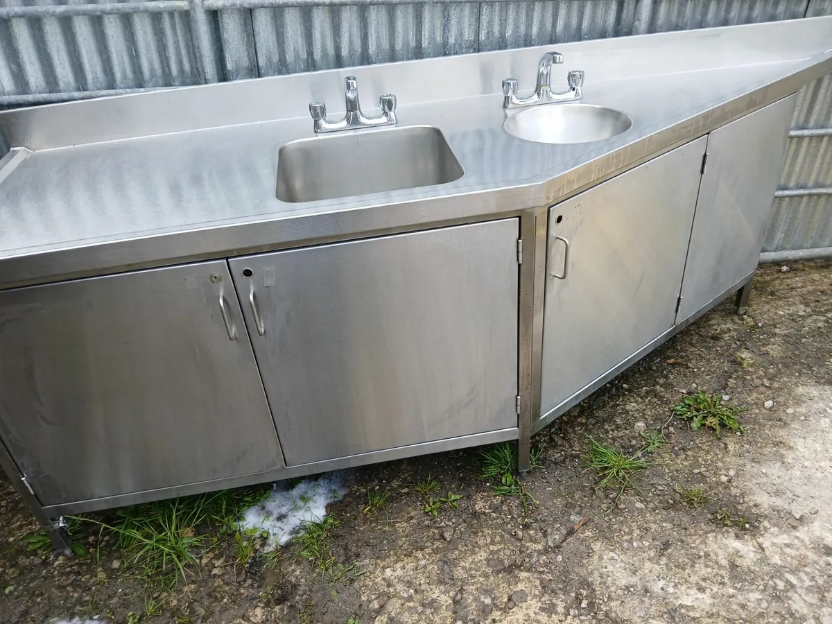 Staneless steel cabbinet /sink..complete - Image 4