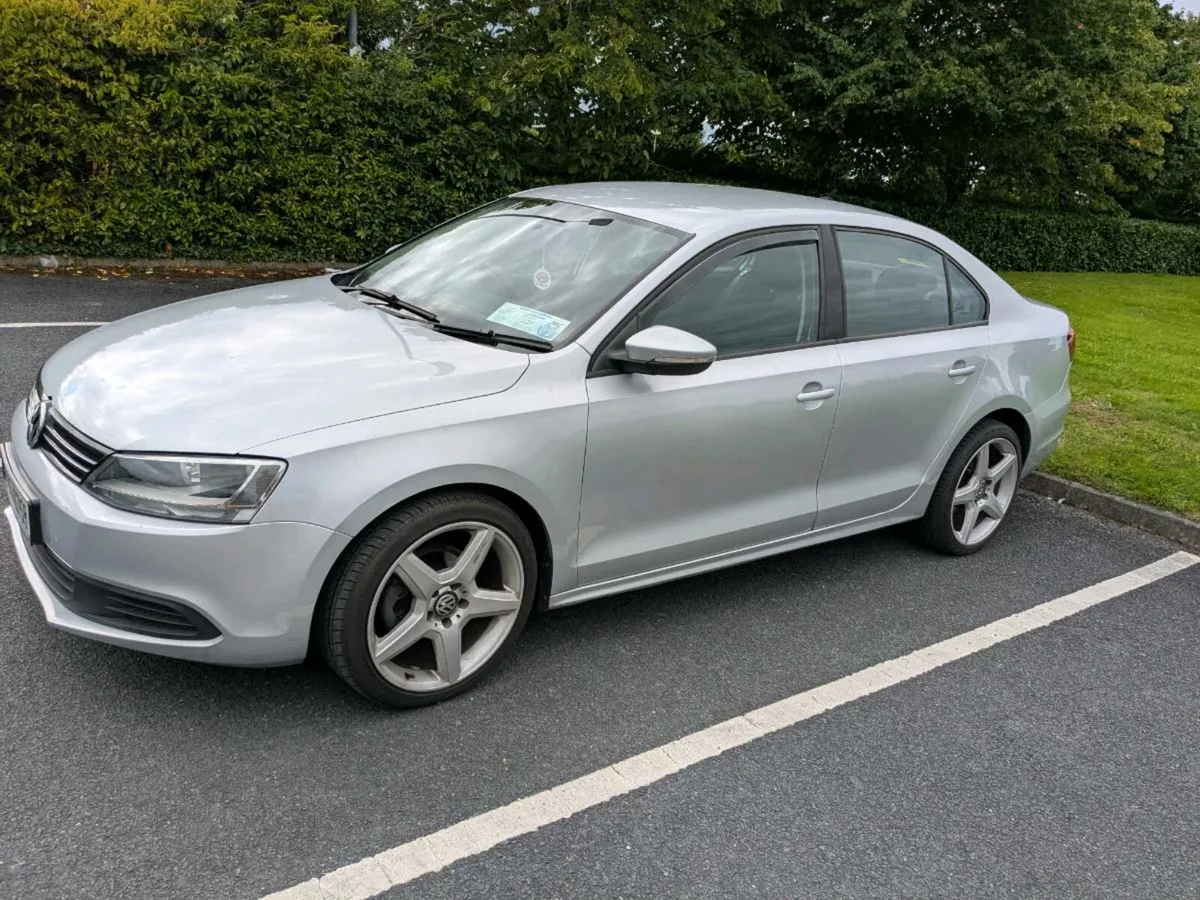 Volkswagen Jetta - Image 3