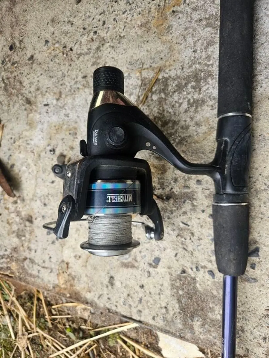 3 fishing rods - Image 1