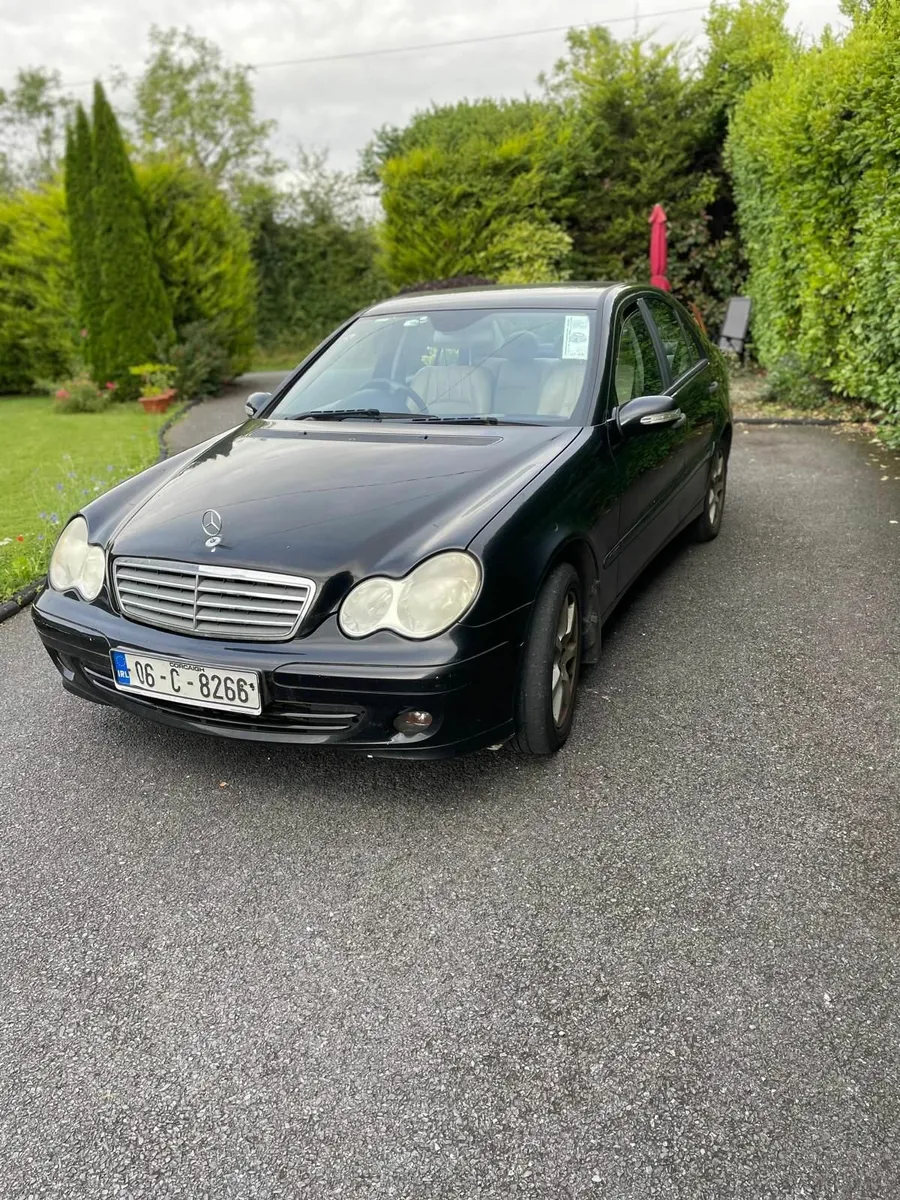 Mercedes-Benz C-Class 2006 - Image 1