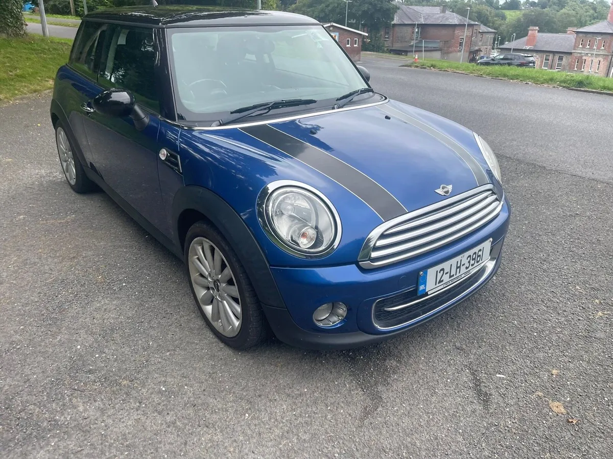 2012 Mini Cooper - Image 2