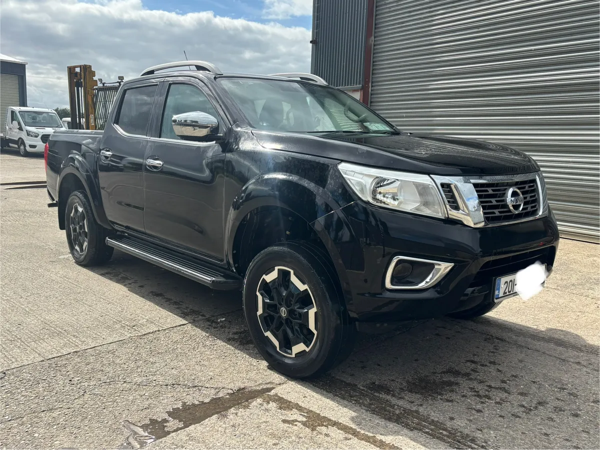 2020 Nissan Navara - Image 2
