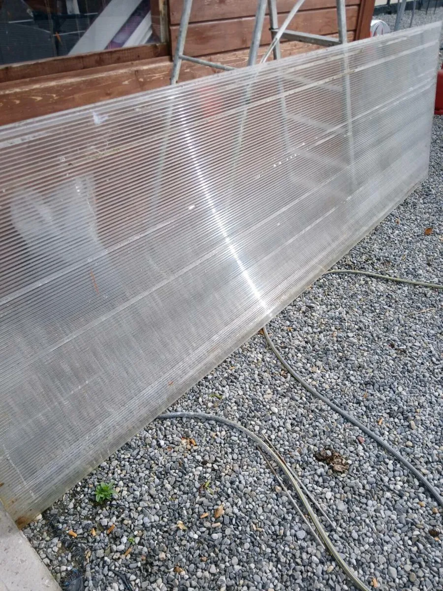 Clear polyster sheets - Image 2