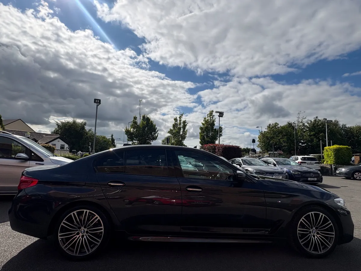 171 BMW 520d M-Sport *High Spec* - Image 4