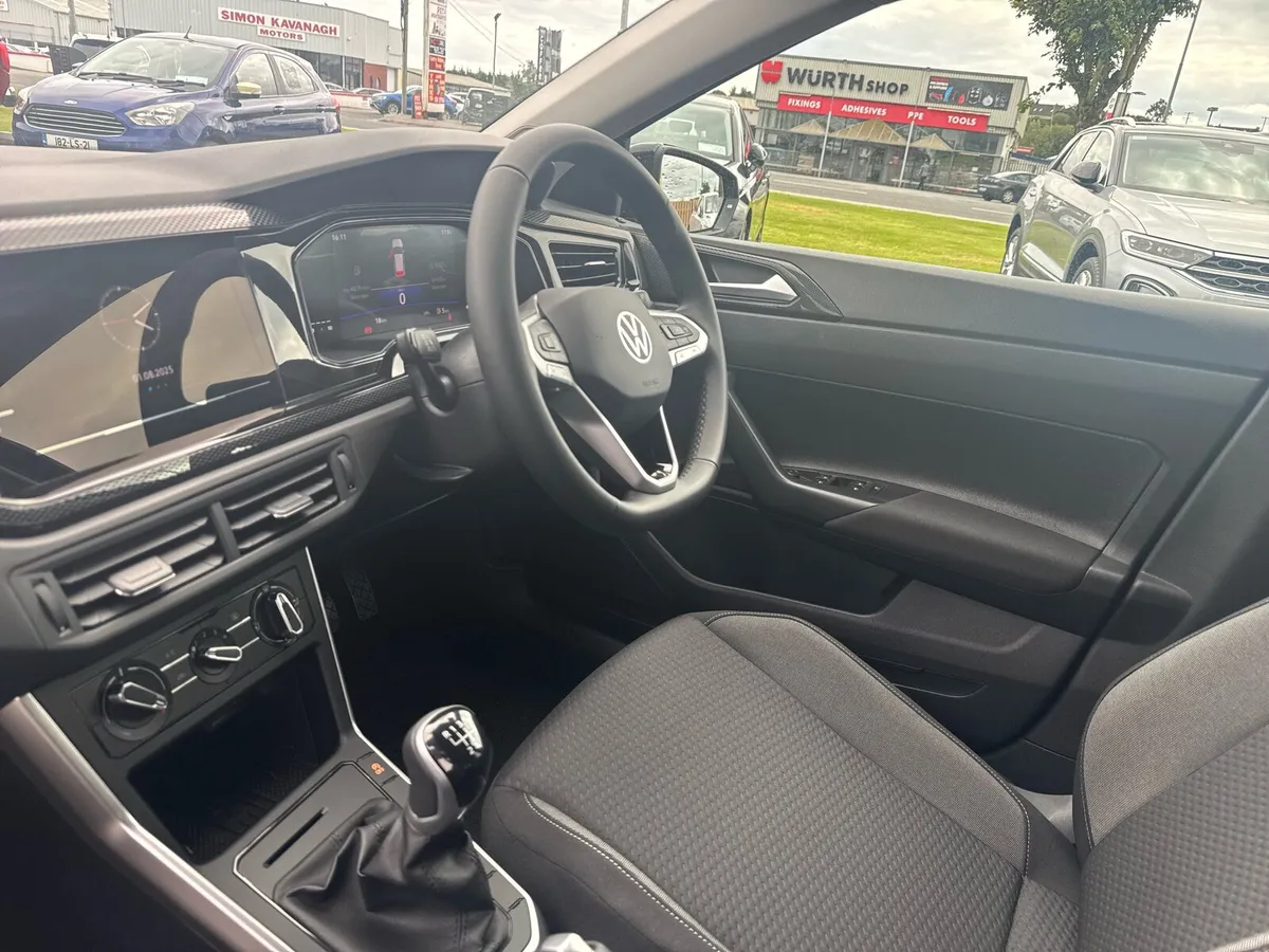 2025 Volkswagen Polo 1.0TSI EDITION 75 - Image 3