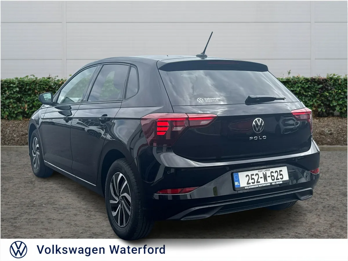 2025 Volkswagen Polo 1.0TSI EDITION 75 - Image 4