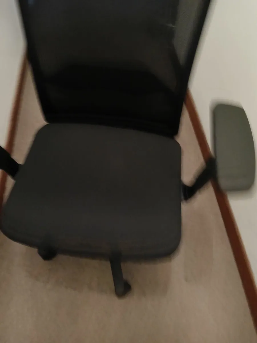 Office chair new/&desk..new..delivered - Image 3