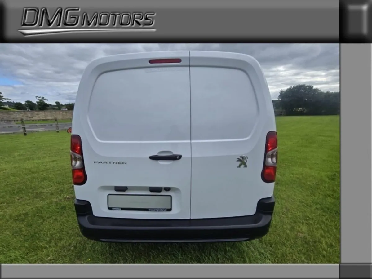 Peugeot Partner 1.5 HDI 100BHP Professional - Image 4