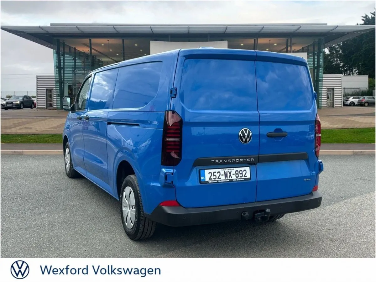 Volkswagen Transporter  demo  Trendline LWB 2.0td - Image 4