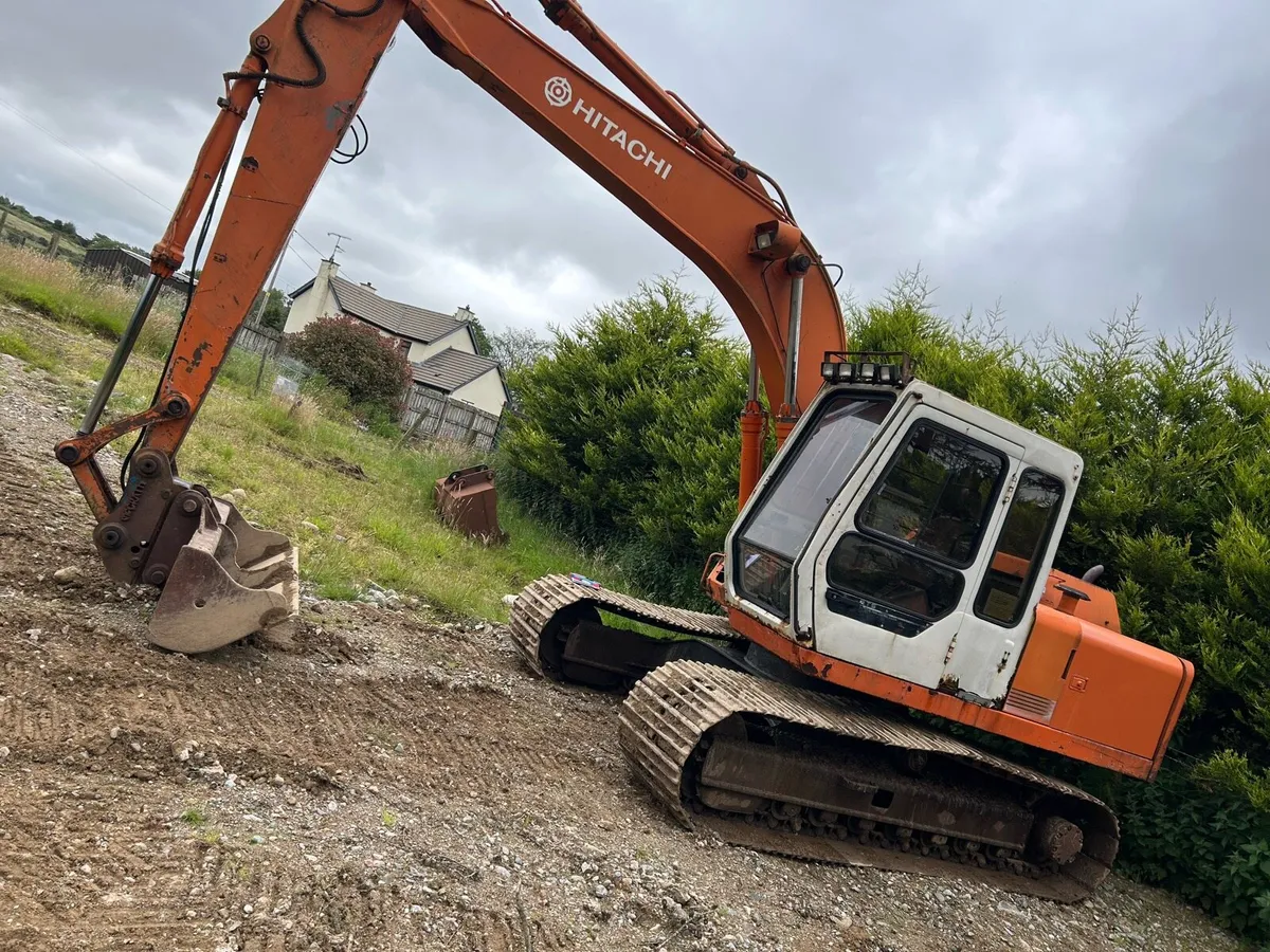 Hitachi FH130-3 13 Ton Digger - Image 3