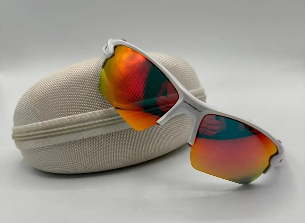 Oakley Flack 2.0 Sunglasses - Image 1