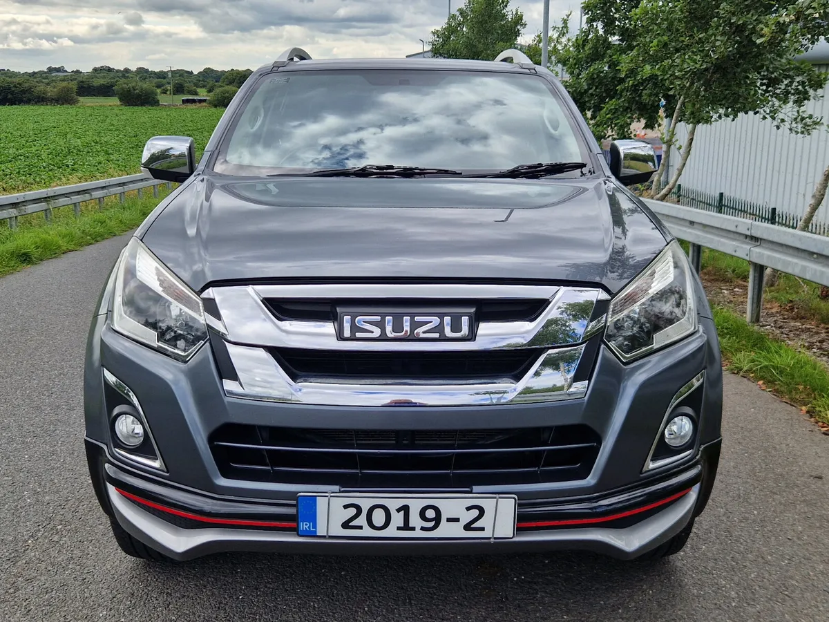 2019 Isuzu D-MAX  UTAH AUTOMATIC - Image 2