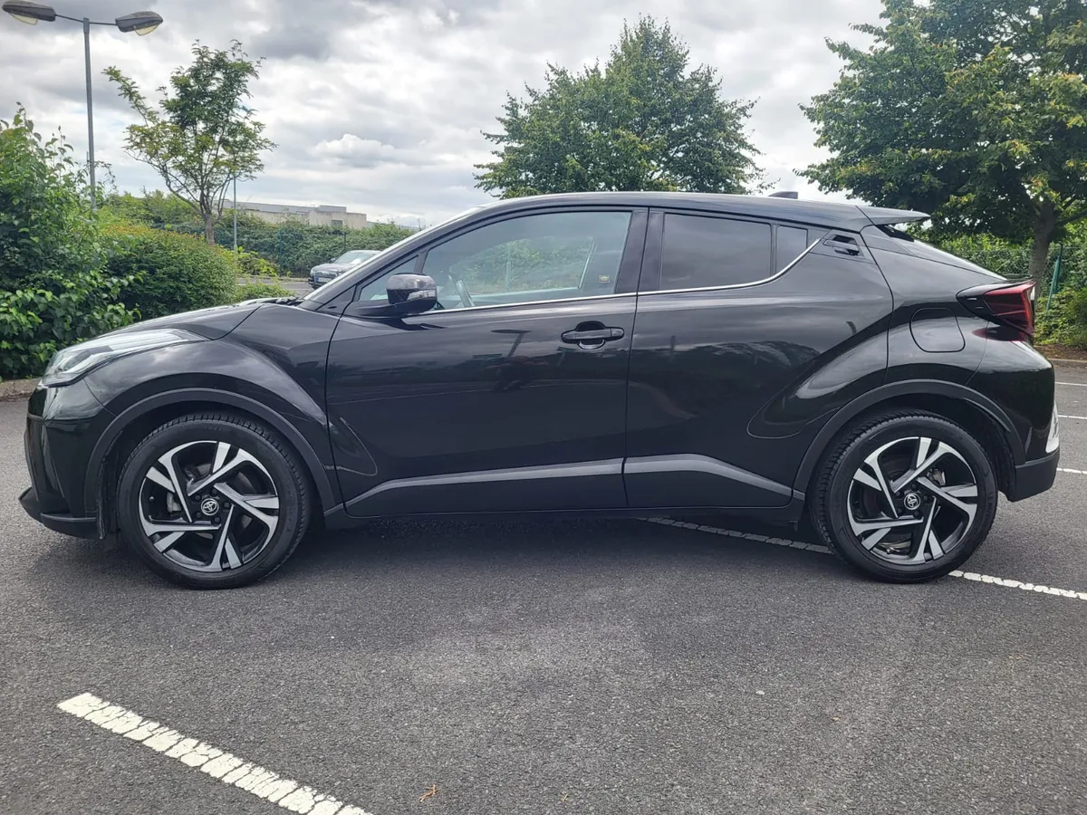 2022 TOYOTA CHR SPORT HYBRID AUTOMATIC - Image 2