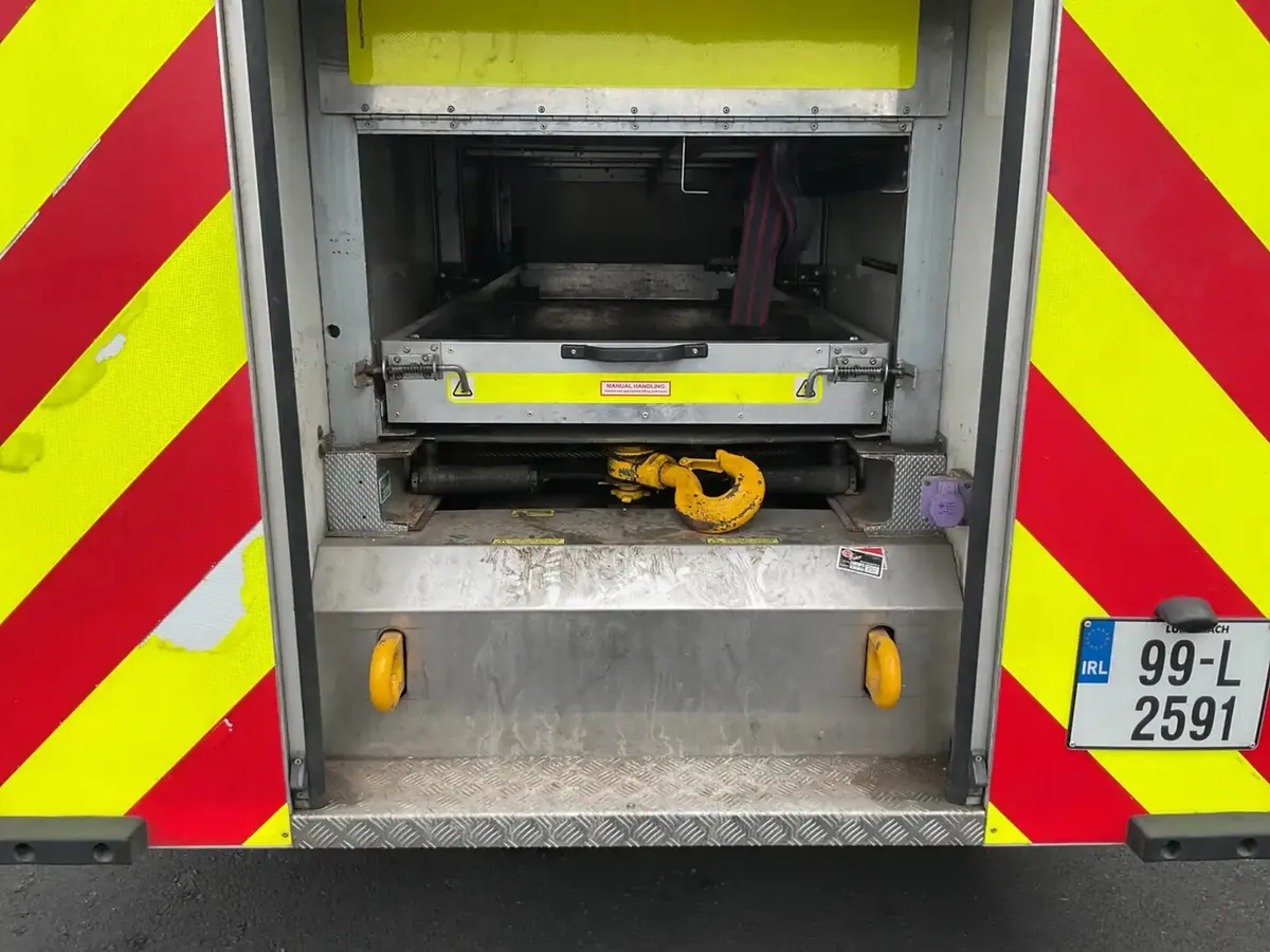 1999 Volvo Fl6.14 Fire Engine For Auction - Image 4